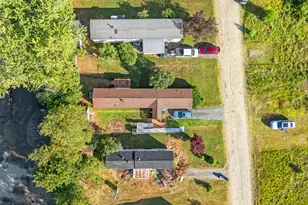42 Robin Ln, Windham, ME 04062 - Photo 3