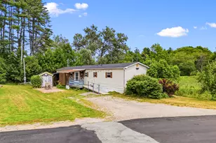 43 Medomak Mobile Home Park, Waldoboro, ME 04572 - Photo 1