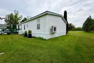 142 Lake Rd, Levant, ME 04456 - Photo 21