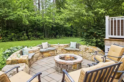 2 Beacon Street, Kennebunk, ME 04043 - Photo 15