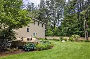 2 Beacon St, Kennebunk, ME 04043 - Photo 7