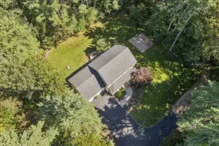 2 Beacon St, Kennebunk, ME 04043 - Photo 15