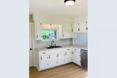 65 Oakland Street, Waterville, ME 04901 - Photo 13