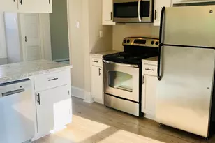 65 Oakland St, Waterville, ME 04901 - Photo 11
