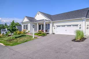 48 Maxwell Woods Dr, Cape Elizabeth, ME 04107 - Photo 3