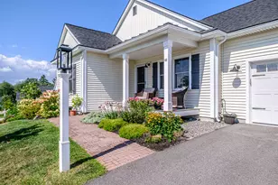 48 Maxwell Woods Dr, Cape Elizabeth, ME 04107 - Photo 7
