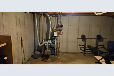 71 Grove Street, Lewiston, ME 04240 - Photo 27