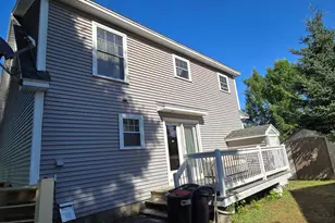 71 Grove St, Lewiston, ME 04240 - Photo 5