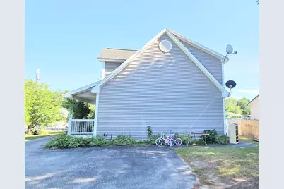 71 Grove Street, Lewiston, ME 04240 - Photo 3