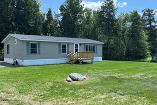 25 Chestnut St, Canaan, ME 04924 - Photo 3