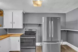 79 Hill St, Biddeford, ME 04005 - Photo 15
