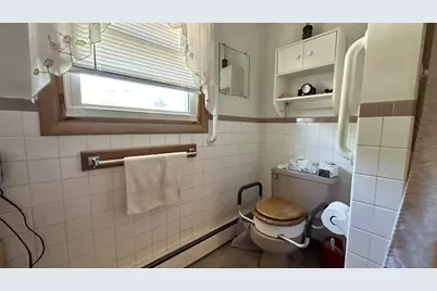 9 Sherbrooke Avenue, Lewiston, ME 04240 - Photo 7