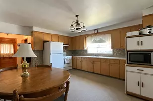 9 Sherbrooke Ave, Lewiston, ME 04240 - Photo 3