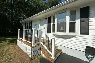 527 High St, North Berwick, ME 03906 - Photo 3
