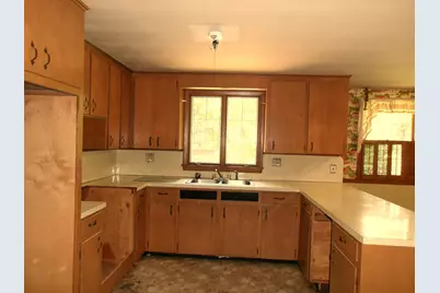 218 Bowdoinham Road, Lisbon, ME 04252 - Photo 13