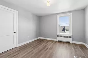 25 Howe St, Lewiston, ME 04240 - Photo 13