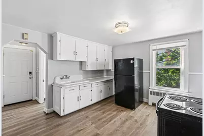 25 Howe Street, Lewiston, ME 04240 - Photo 7