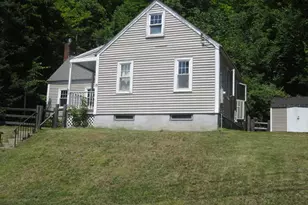 73 Summer St, Gardiner, ME 04345 - Photo 5