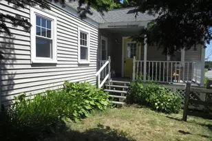 73 Summer St, Gardiner, ME 04345 - Photo 3