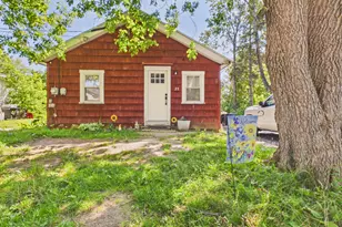 23 Hillcrest Ave, Caribou, ME 04736 - Photo 1