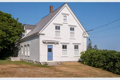 13 School Street, Stonington, ME 04681 - Photo 3