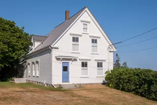 13 School St, Stonington, ME 04681 - Photo 3