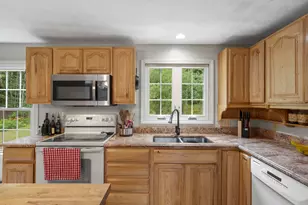 17 Adams Cir, Buxton, ME 04093 - Photo 9
