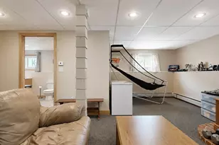 35 Ashmount St, Lewiston, ME 04240 - Photo 27