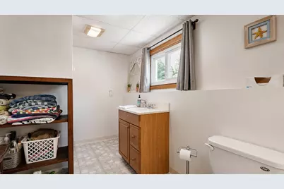35 Ashmount Street, Lewiston, ME 04240 - Photo 29