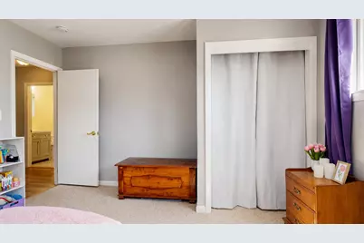 35 Ashmount Street, Lewiston, ME 04240 - Photo 17