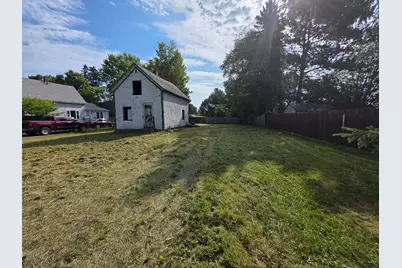 6 Delmont Street, Presque Isle, ME 04769 - Photo 3