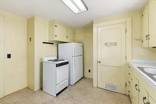 137 Pleasant St, Eliot, ME 03903 - Photo 9