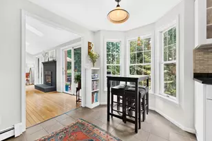 337 Oakwood Dr, Yarmouth, ME 04096 - Photo 11