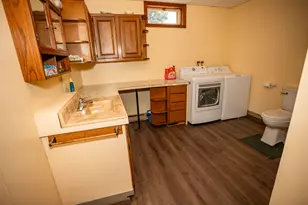 635-636 Waldo St, Rumford, ME 04276 - Photo 7