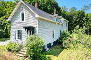 12 Upper Myrtle St, Mechanic Falls, ME 04256 - Photo 3