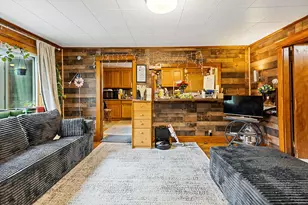 132 Washington St, Oakland, ME 04963 - Photo 17