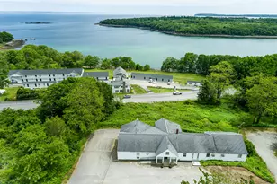 34 Old County Rd, Rockport, ME 04856 - Photo 1