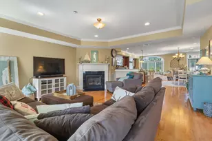 19 Bridge St, Kittery, ME 03904 - Photo 17