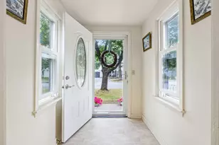 28 Moore Ave, Brunswick, ME 04011 - Photo 5