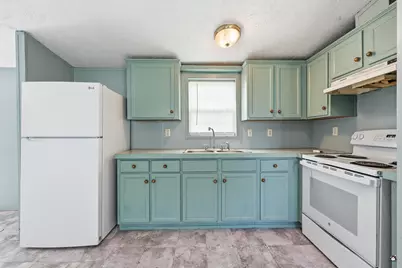 146 High Street #19, Oakland, ME 04963 - Photo 15