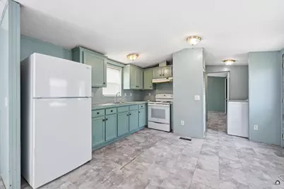 146 High Street #19, Oakland, ME 04963 - Photo 13