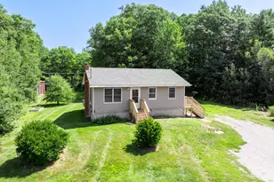 2461 Essex St, Orono, ME 04473 - Photo 13