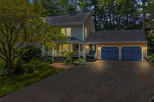 4 Pleasant Hill Rd, Falmouth, ME 04105 - Photo 1