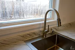 149 College St, Lewiston, ME 04240 - Photo 5