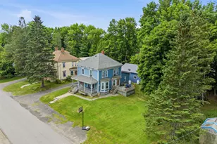 7 Boardman St, Calais, ME 04619 - Photo 3