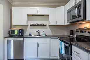 46 Broadview Ave, Auburn, ME 04210 - Photo 5