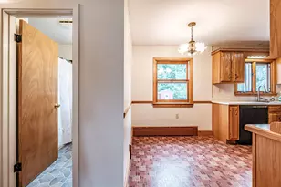 37 Pine View Rd, Westbrook, ME 04092 - Photo 9