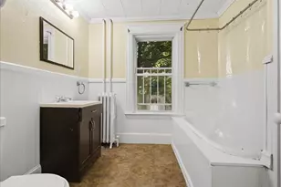 226 Summer St, Auburn, ME 04210 - Photo 73