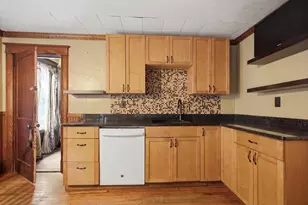 226 Summer St, Auburn, ME 04210 - Photo 13