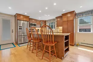 28 Rosewood Cir, Sanford, ME 04083 - Photo 7